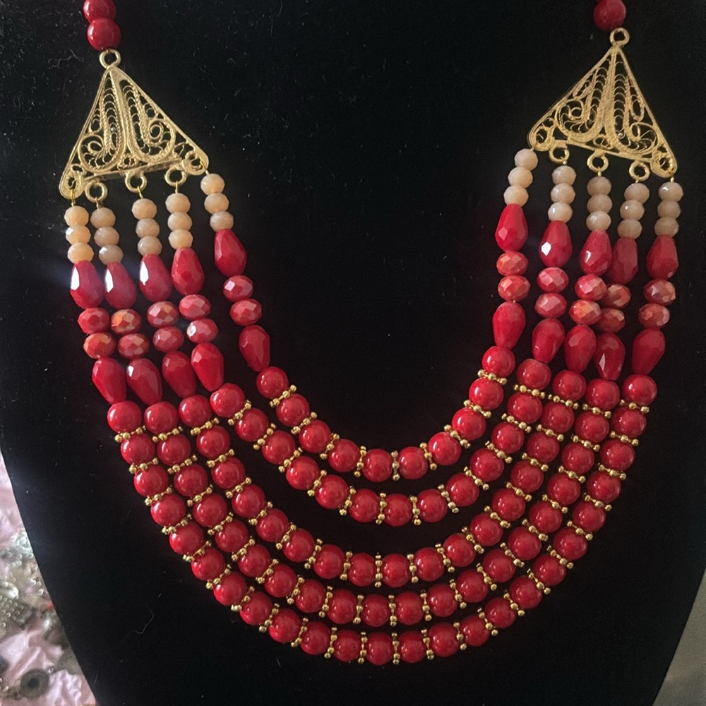 Mediterranean style Red Necklace w Gold Accents.